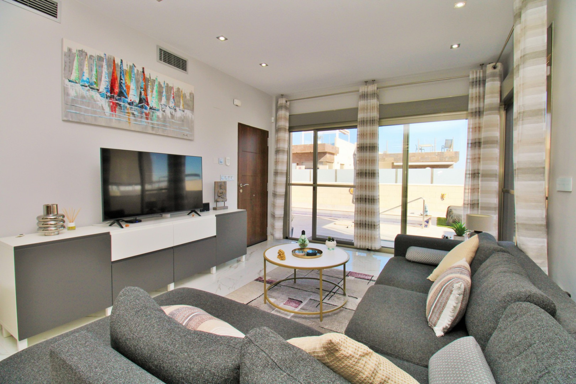 Resale - 3. Detached house - Villamartin - Costa Blanca South