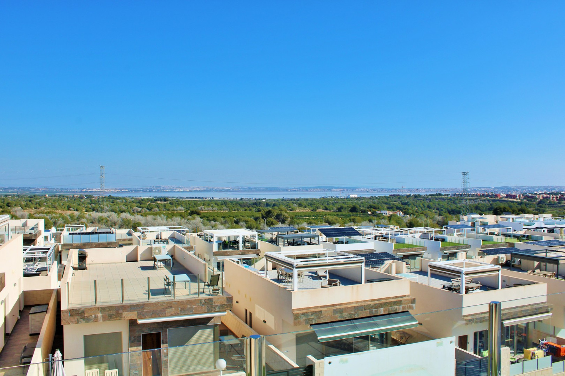 Resale - 3. Detached house - Villamartin - Costa Blanca South