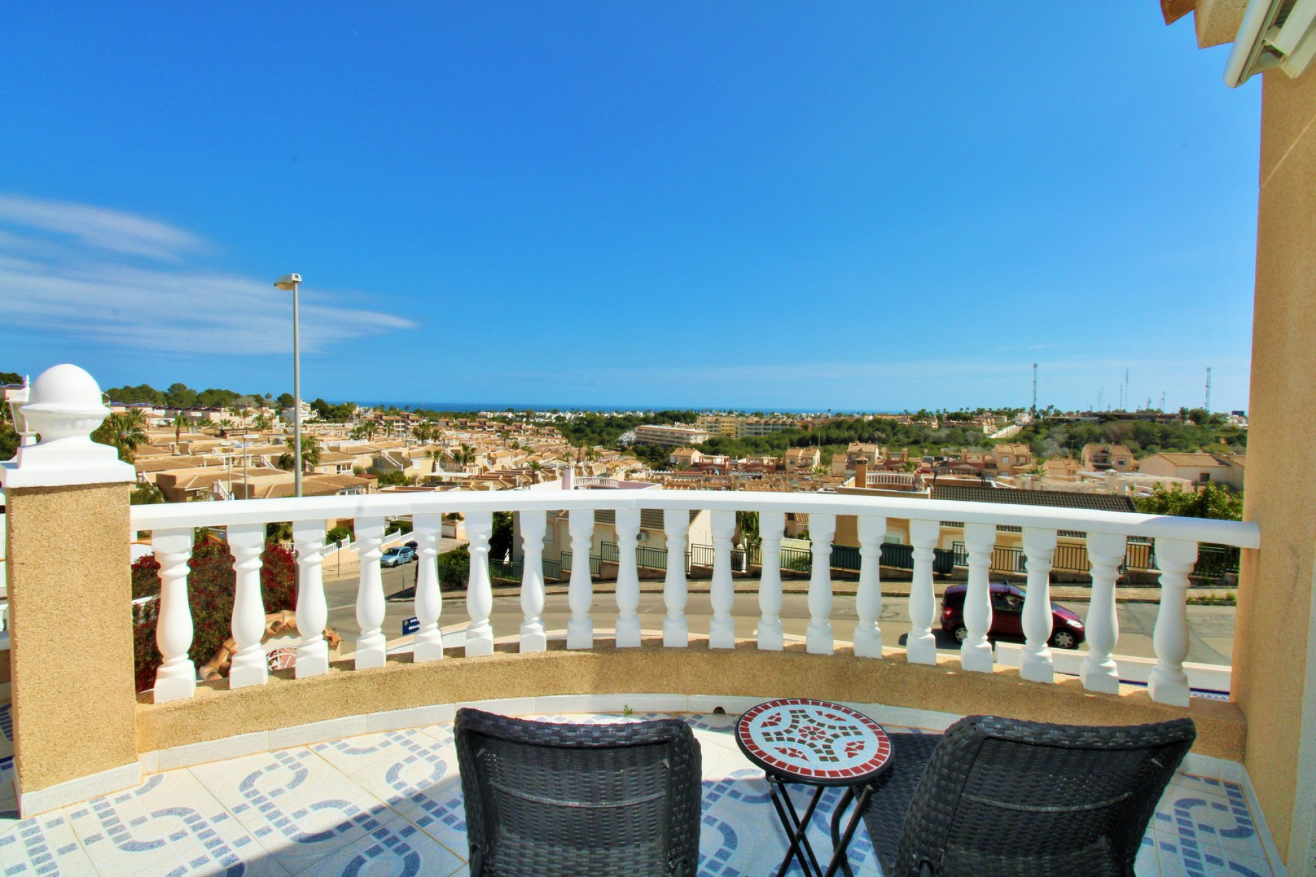 Resale - 3. Detached house - Villamartin - Costa Blanca South