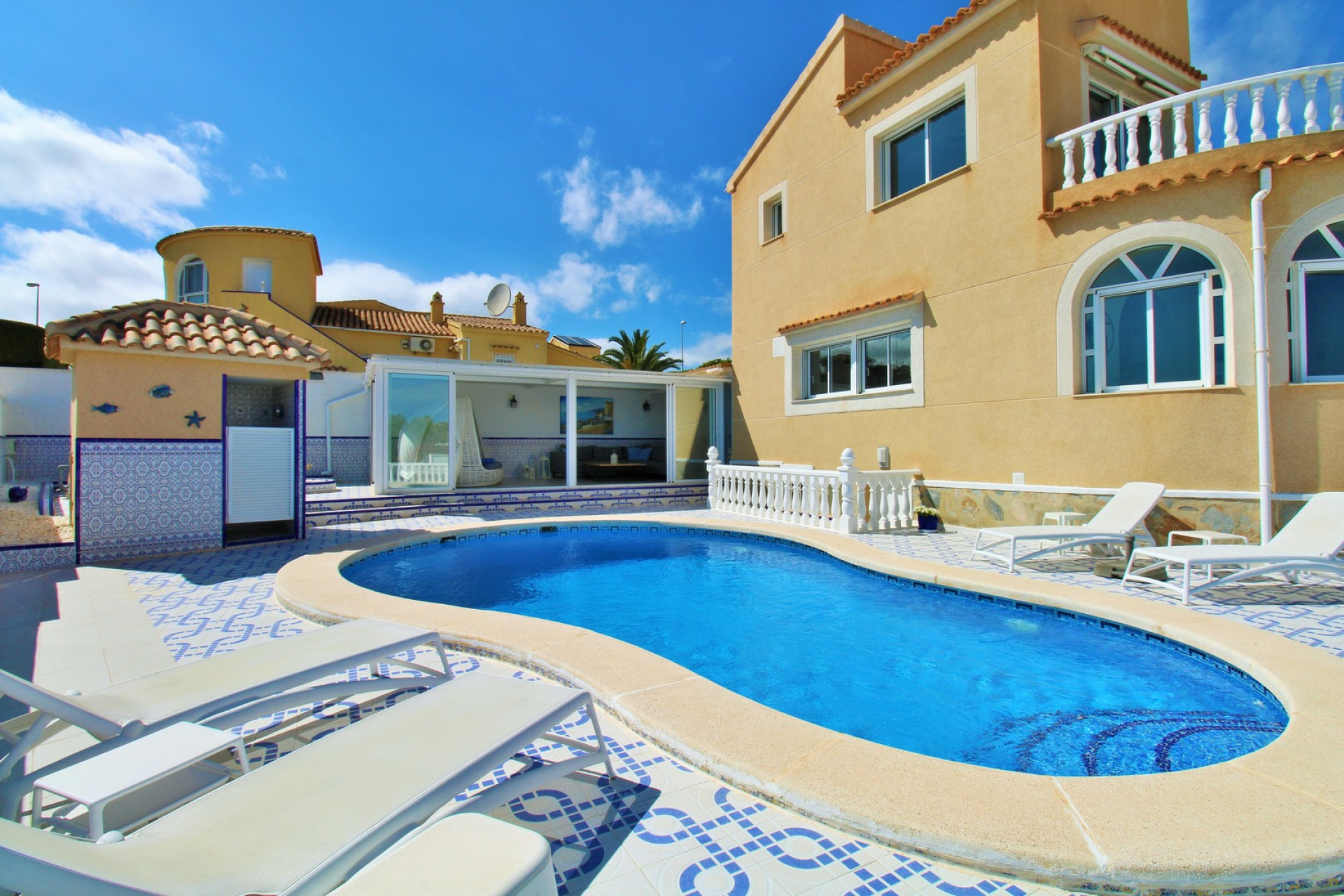 Resale - 3. Detached house - Villamartin - Costa Blanca South