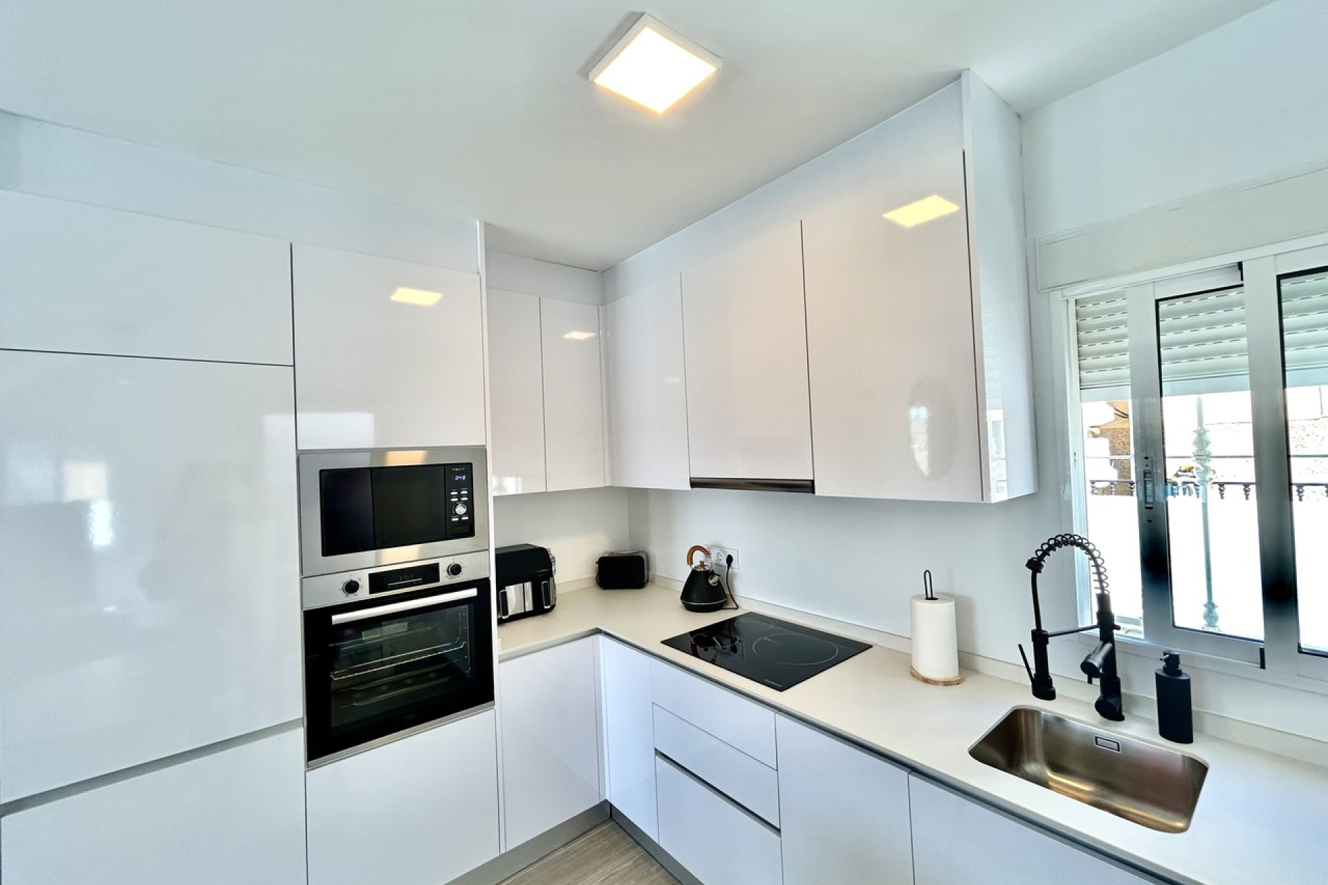 Resale - 3. Detached house - Villamartin - Costa Blanca South