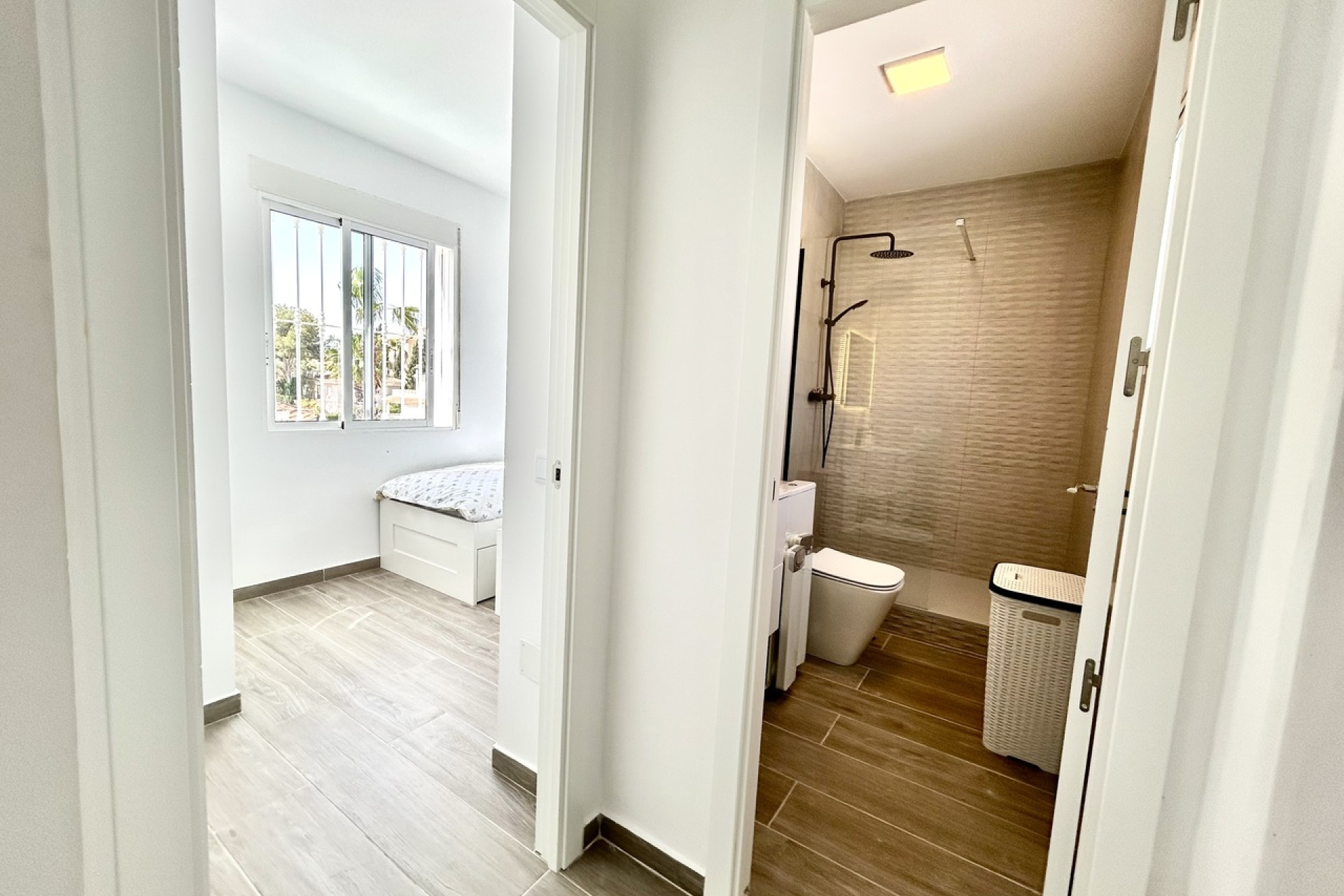 Resale - 3. Detached house - Villamartin - Costa Blanca South