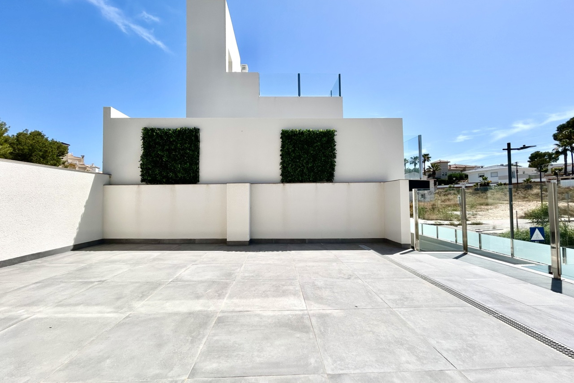 Resale - 3. Detached house - Villamartin - Costa Blanca South