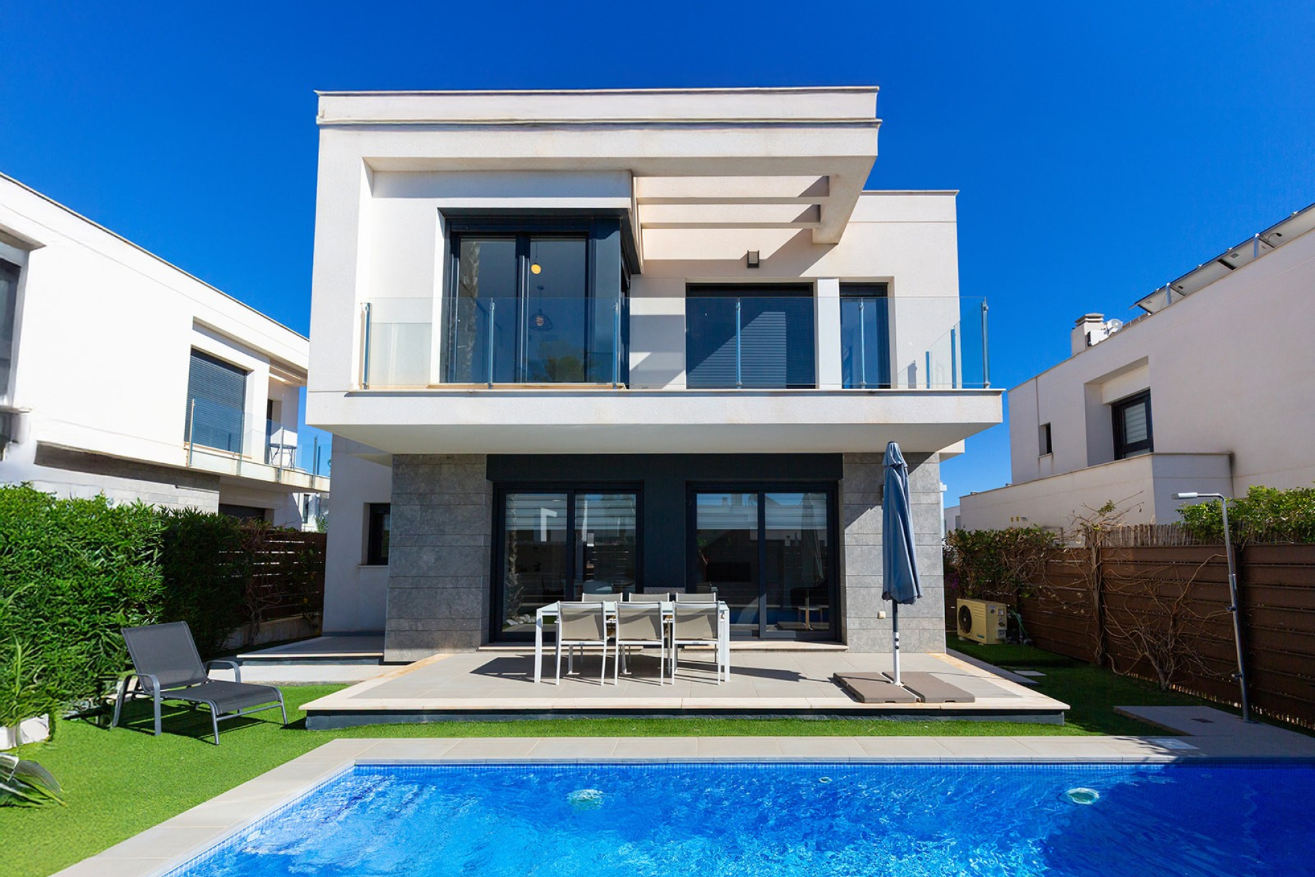 Resale - 3. Detached house - Vistabella - Costa Blanca South