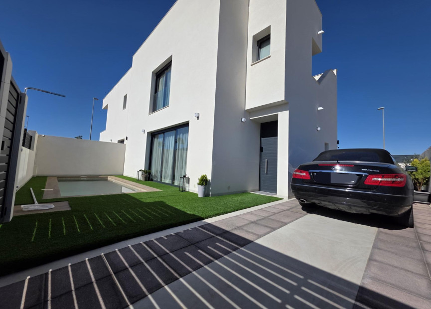 Resale - 3. Semi-detached house - Benijofar - Costa Blanca South