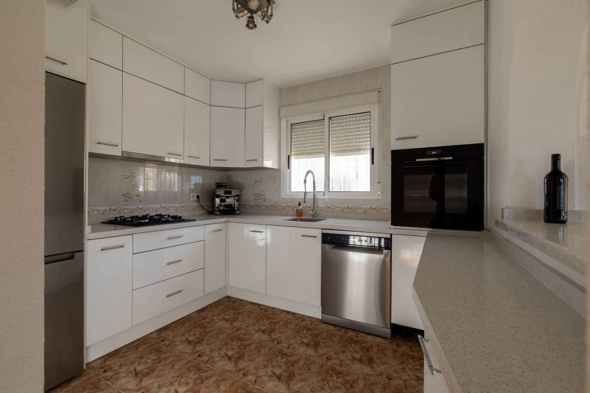 Resale - 3. Semi-detached house - Benimar - Costa Blanca South