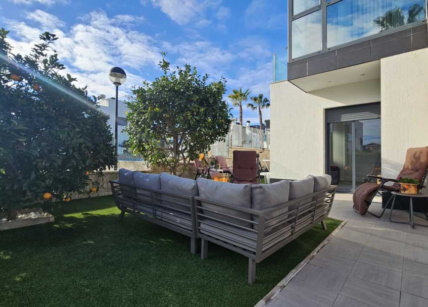 Resale - 3. Semi-detached house - Cabo Roig - Costa Blanca South