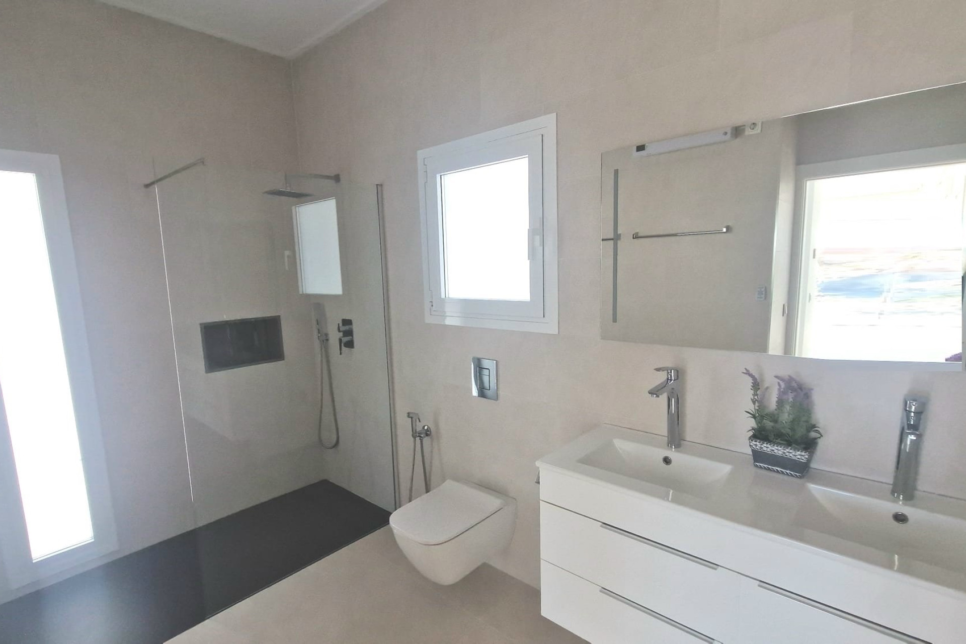 Resale - 3. Semi-detached house - La Marina - Costa Blanca North