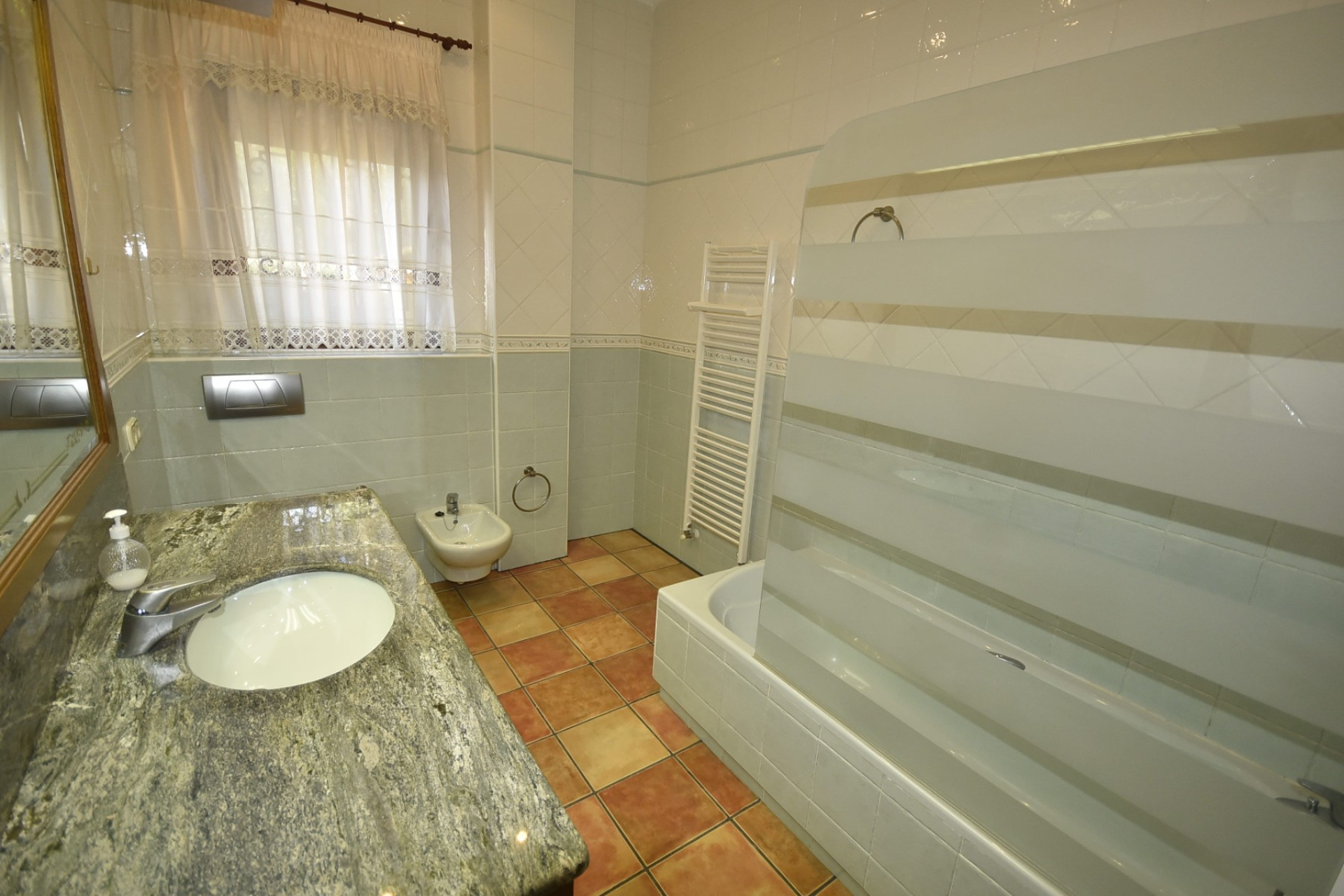 Resale - 3. Semi-detached house - La Mata - Costa Blanca South