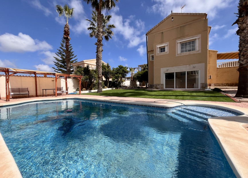 Resale - 3. Semi-detached house - La Zenia - Costa Blanca South
