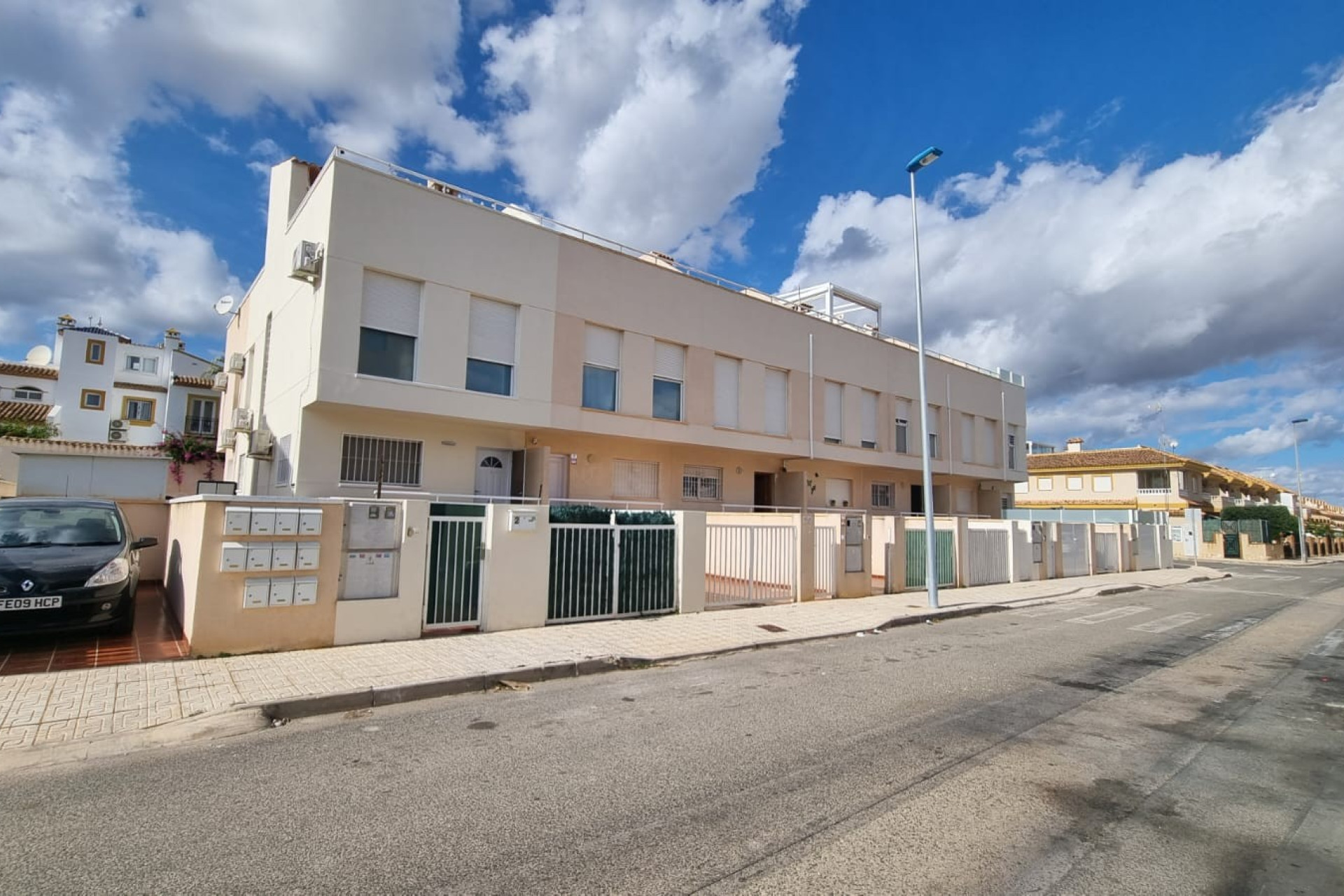 Resale - 3. Semi-detached house - Orihuela Costa - Costa Blanca South
