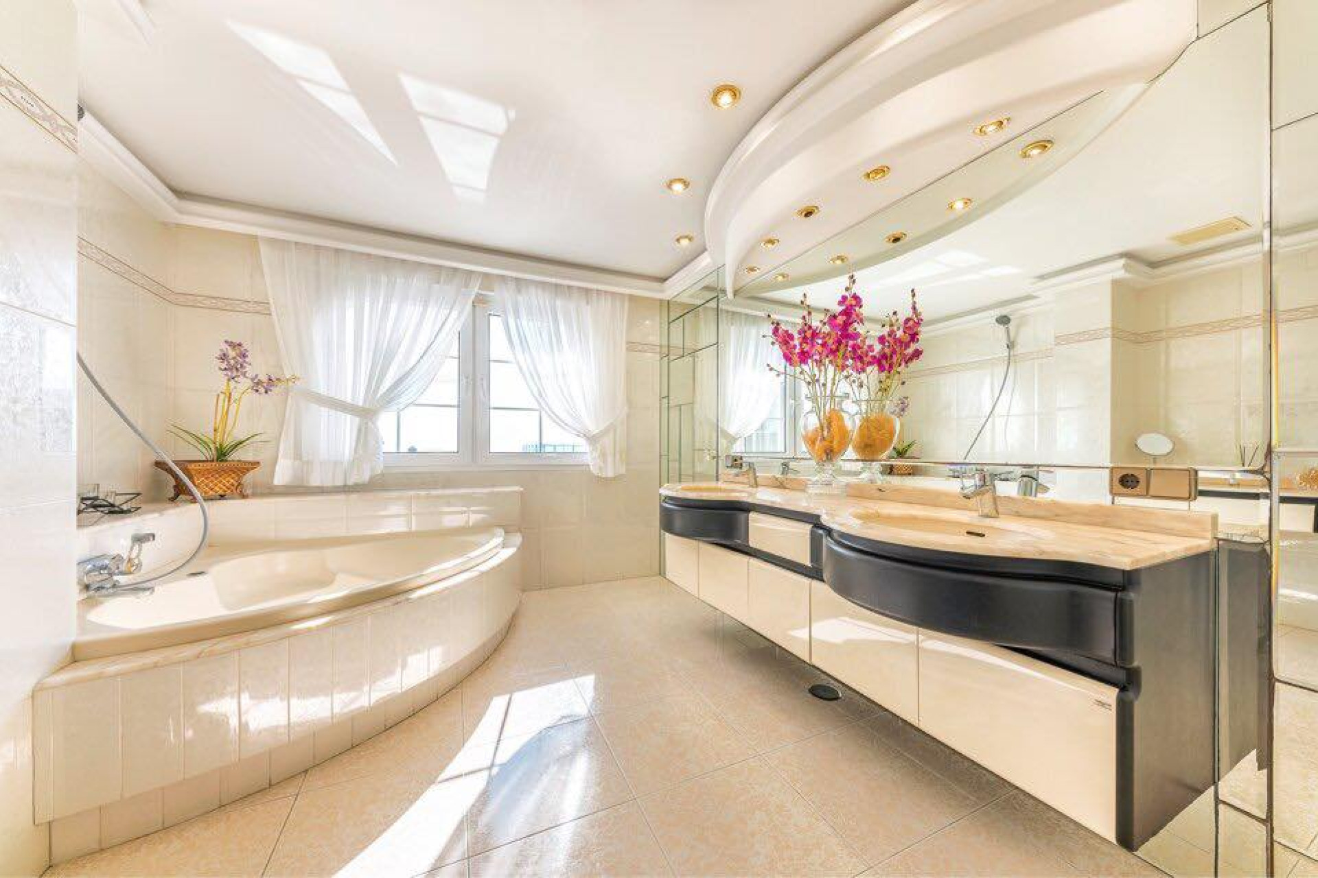 Resale - 3. Semi-detached house - Playa San Juan - Costa Blanca North