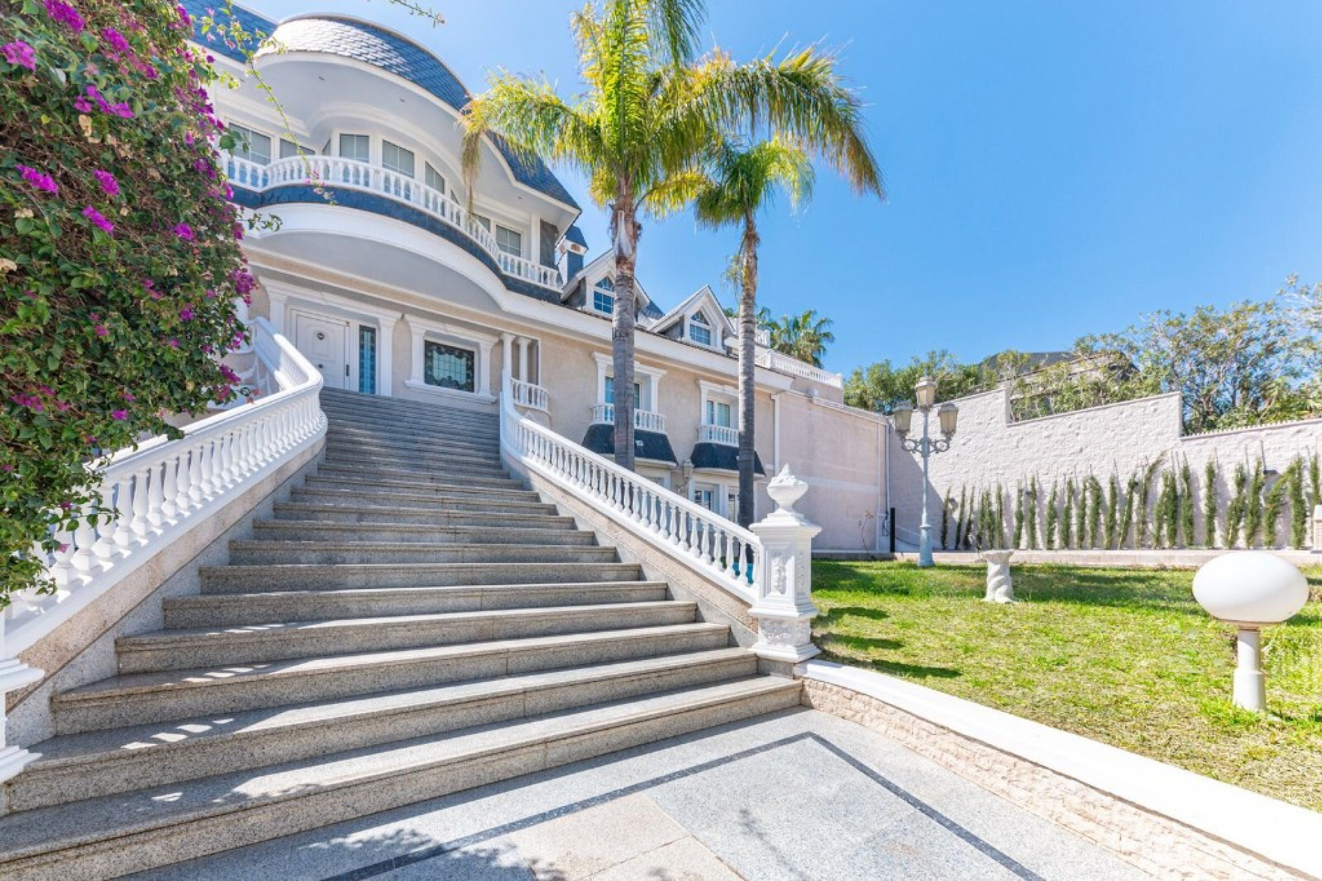 Resale - 3. Semi-detached house - Playa San Juan - Costa Blanca North