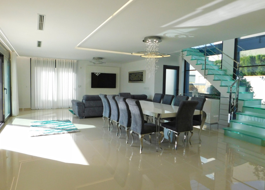 Resale - 3. Semi-detached house - San Miguel de Salinas - Costa Blanca South