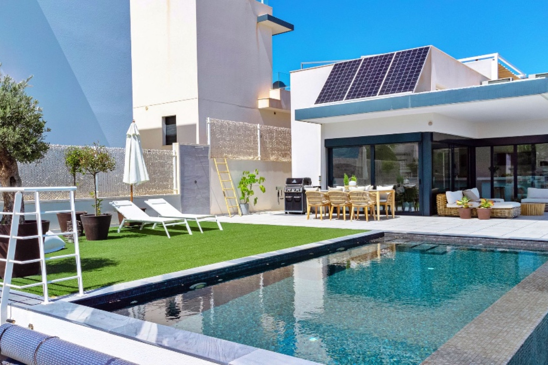 Resale - 3. Semi-detached house - San Miguel de Salinas - Costa Blanca South