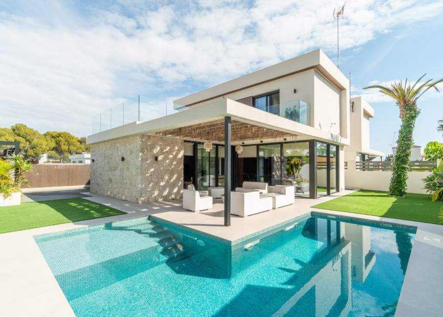 Resale - 3. Semi-detached house - Torrevieja - Costa Blanca South