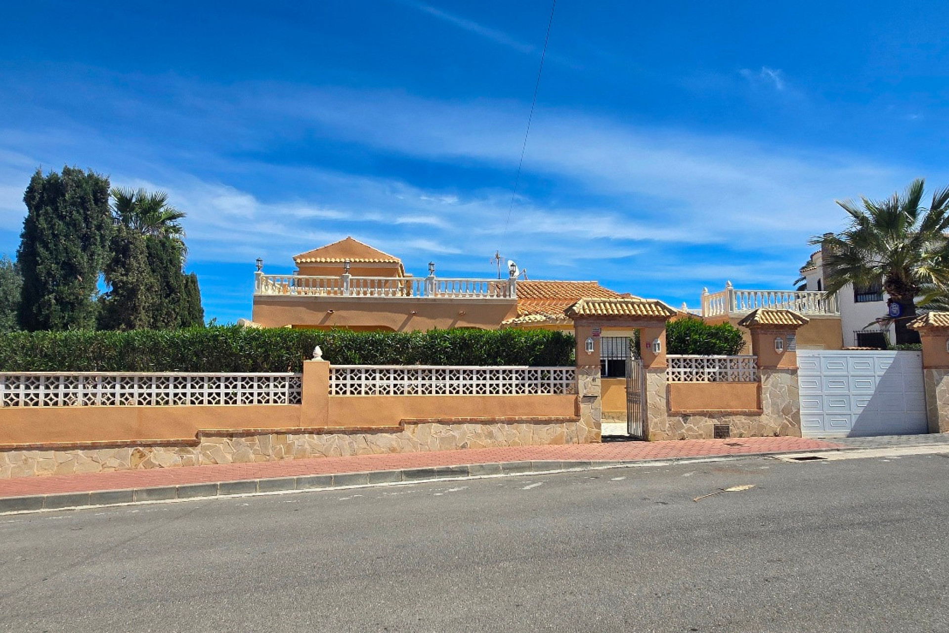 Resale - 3. Semi-detached house - Torrevieja - Costa Blanca South