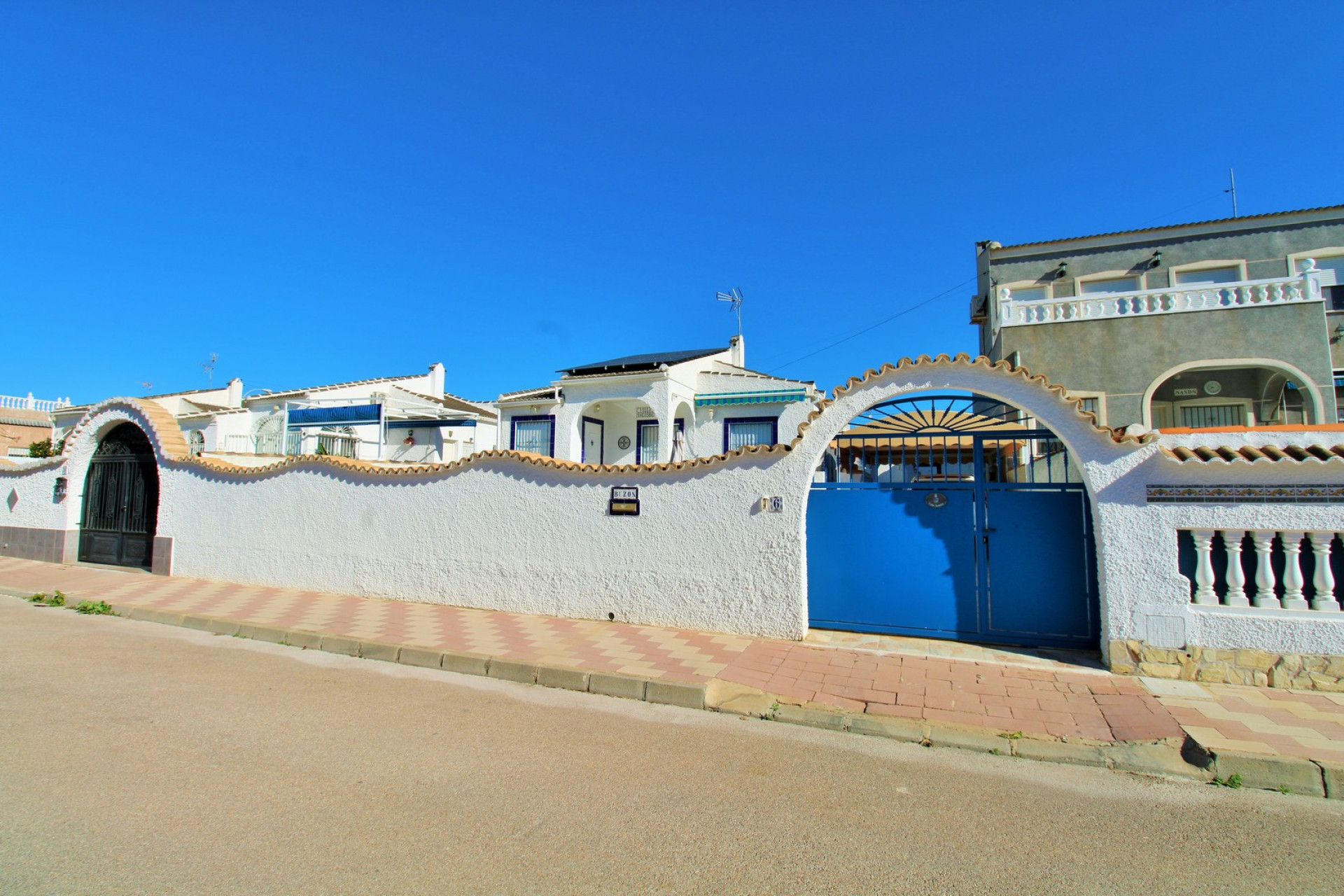 Resale - 3. Semi-detached house - Torrevieja - Costa Blanca South