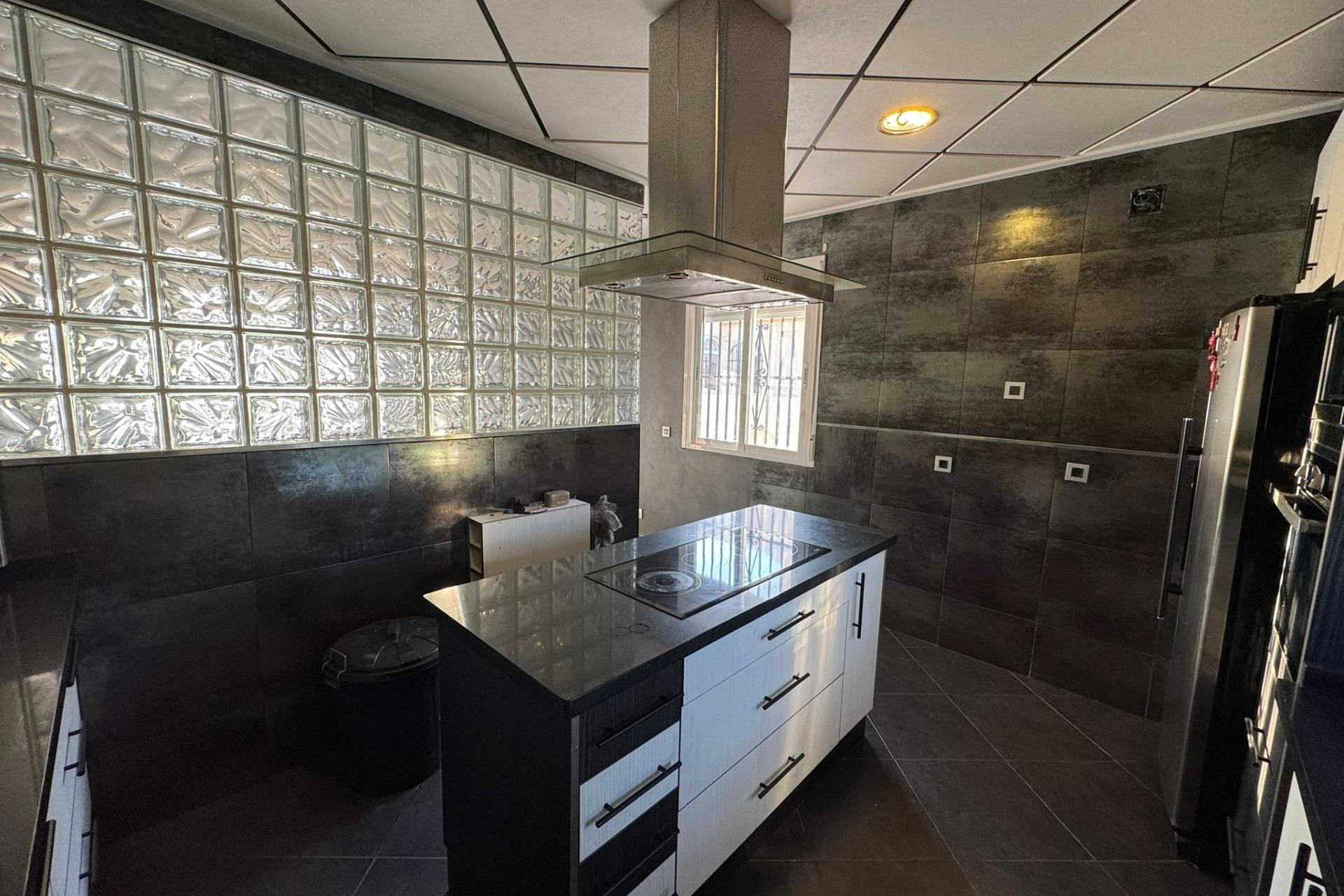 Resale - 3. Semi-detached house - Torrevieja - Costa Blanca South