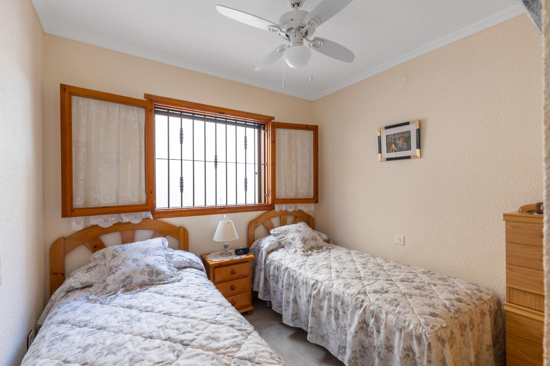 Resale - 3. Semi-detached house - Torrevieja - Costa Blanca South