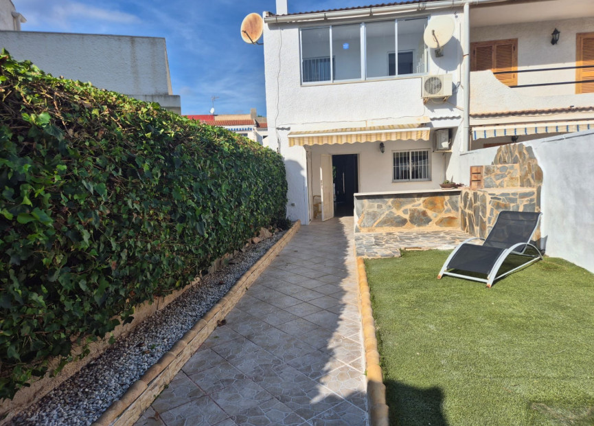 Resale - 3. Semi-detached house - Torrevieja - Costa Blanca South