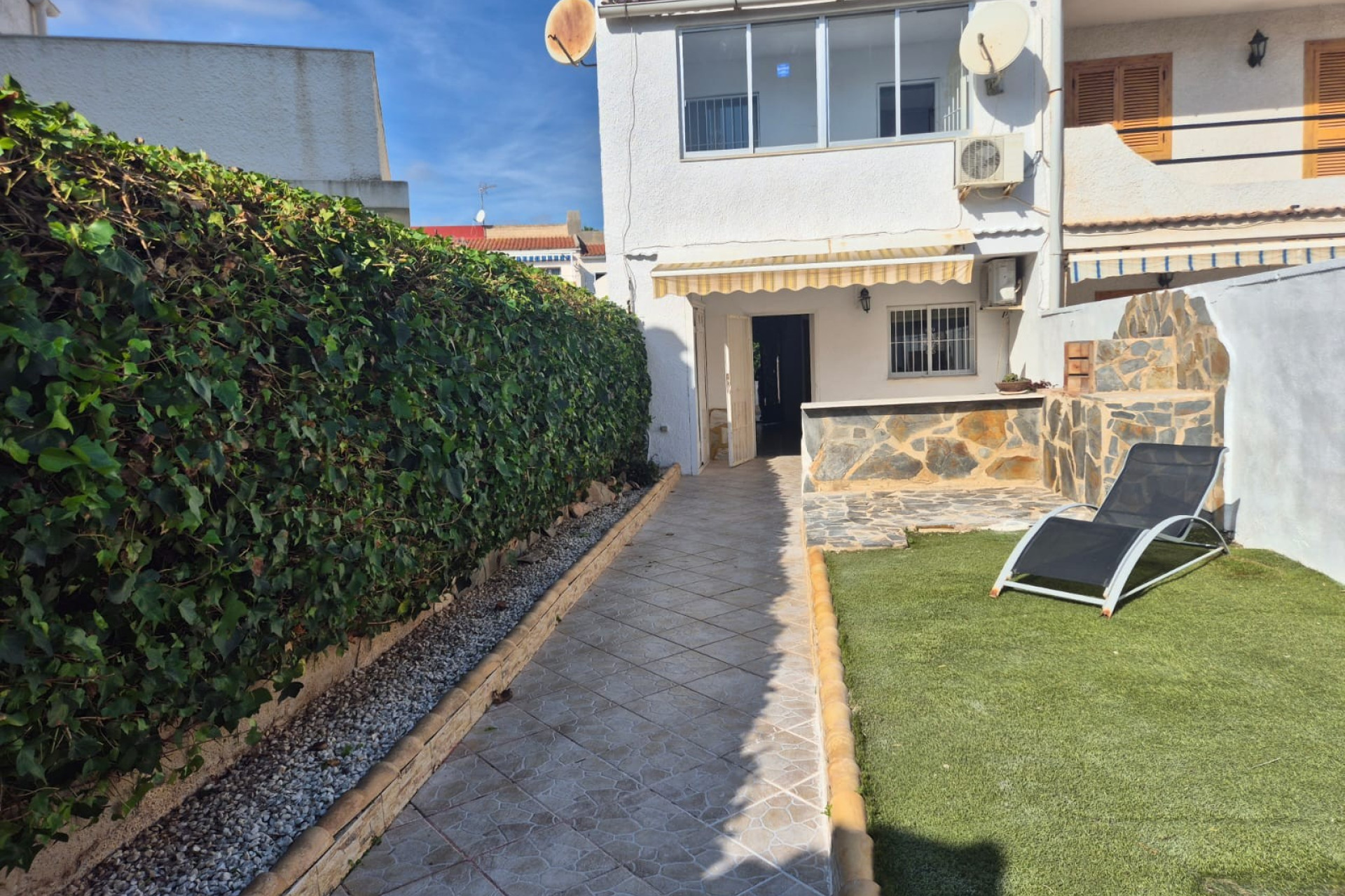 Resale - 3. Semi-detached house - Torrevieja - Costa Blanca South