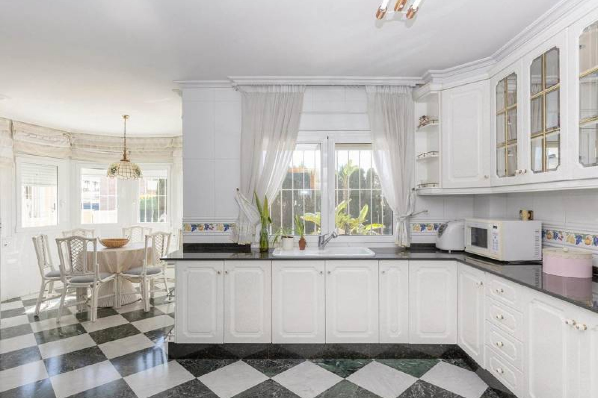 Resale - 3. Semi-detached house - Torrevieja - Costa Blanca South