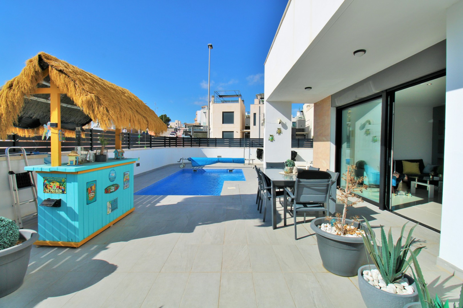 Resale - 3. Semi-detached house - Villamartin - Costa Blanca South