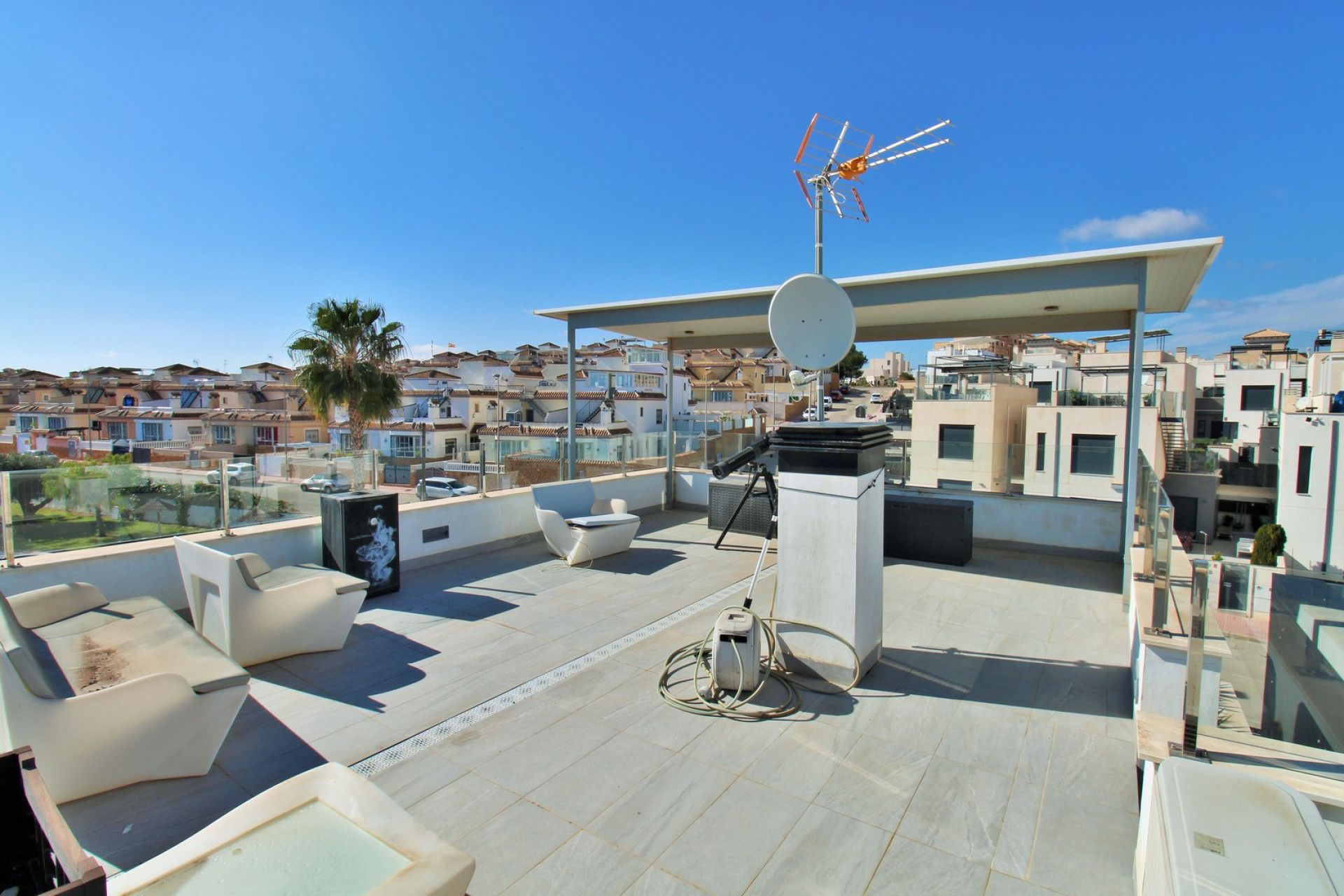 Resale - 3. Semi-detached house - Villamartin - Costa Blanca South