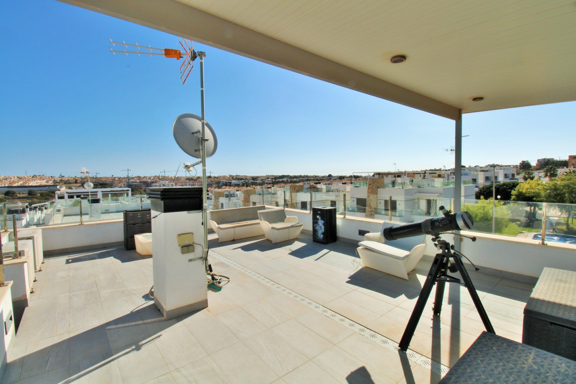 Resale - 3. Semi-detached house - Villamartin - Costa Blanca South