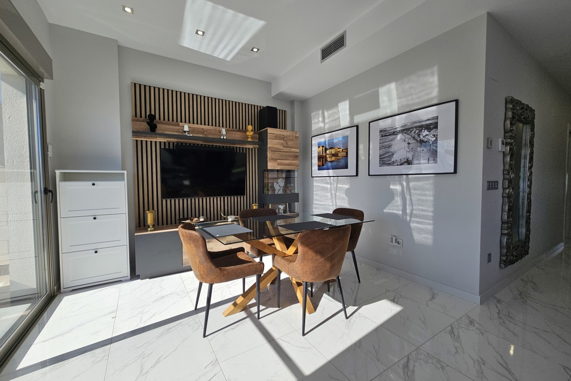 Resale - 3. Semi-detached house - Villamartin - Costa Blanca South