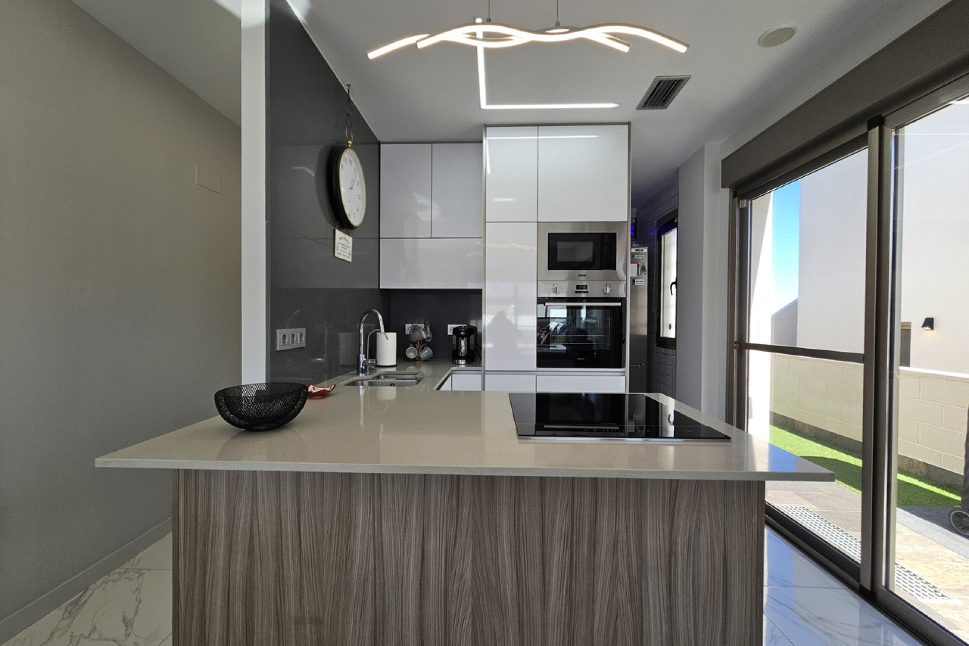 Resale - 3. Semi-detached house - Villamartin - Costa Blanca South