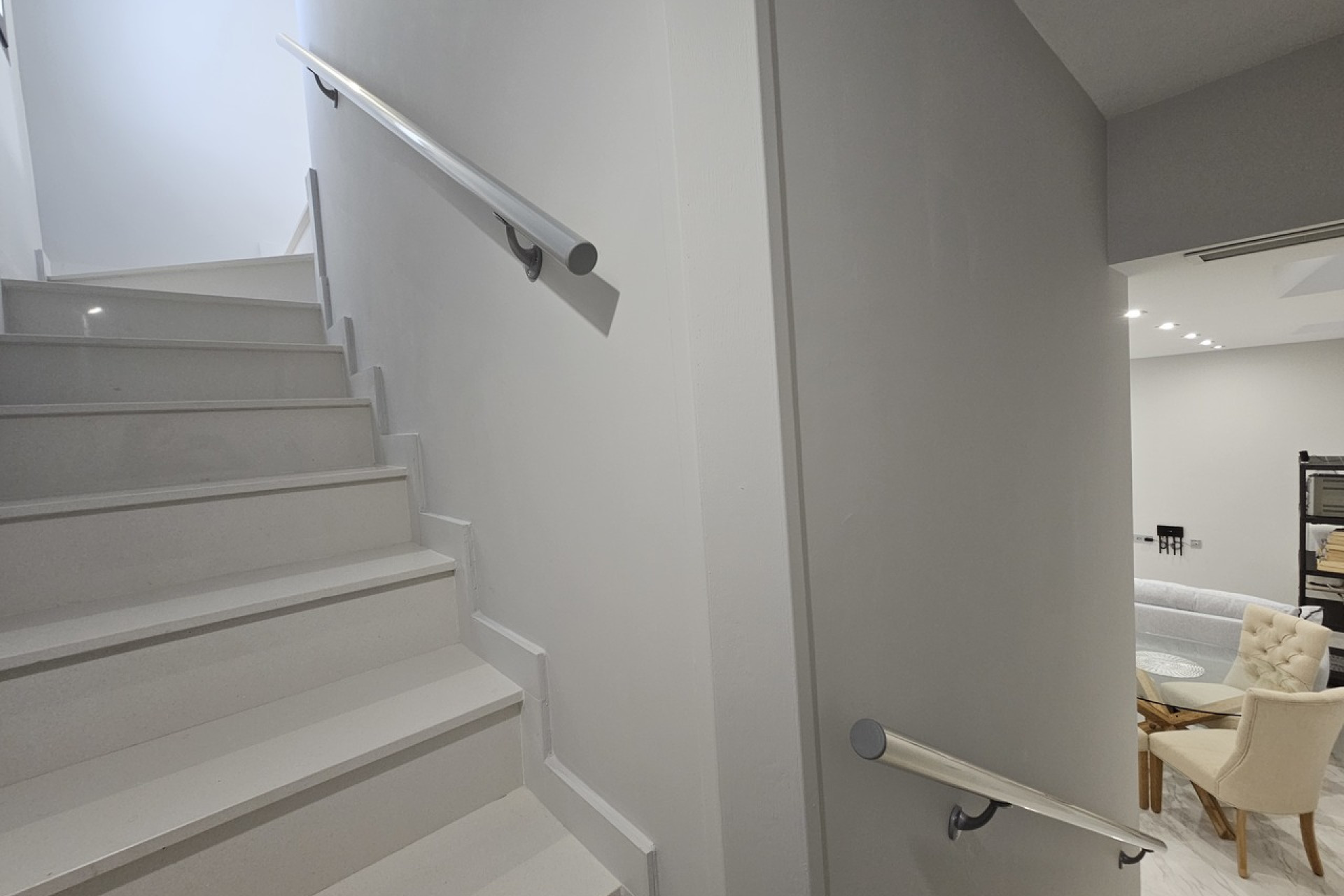 Resale - 3. Semi-detached house - Villamartin - Costa Blanca South