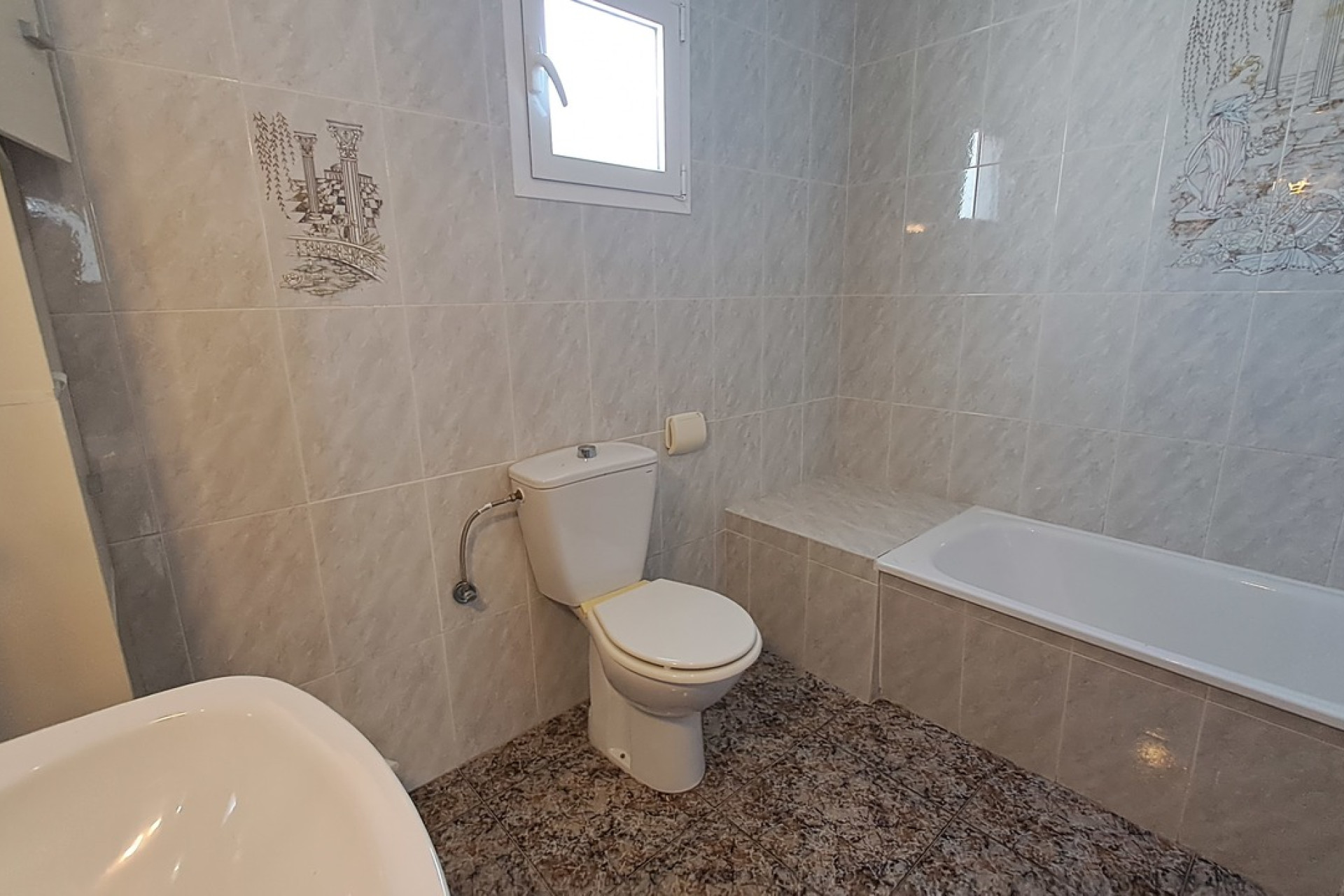 Resale - 3. Semi-detached house - Villamartin - Costa Blanca South