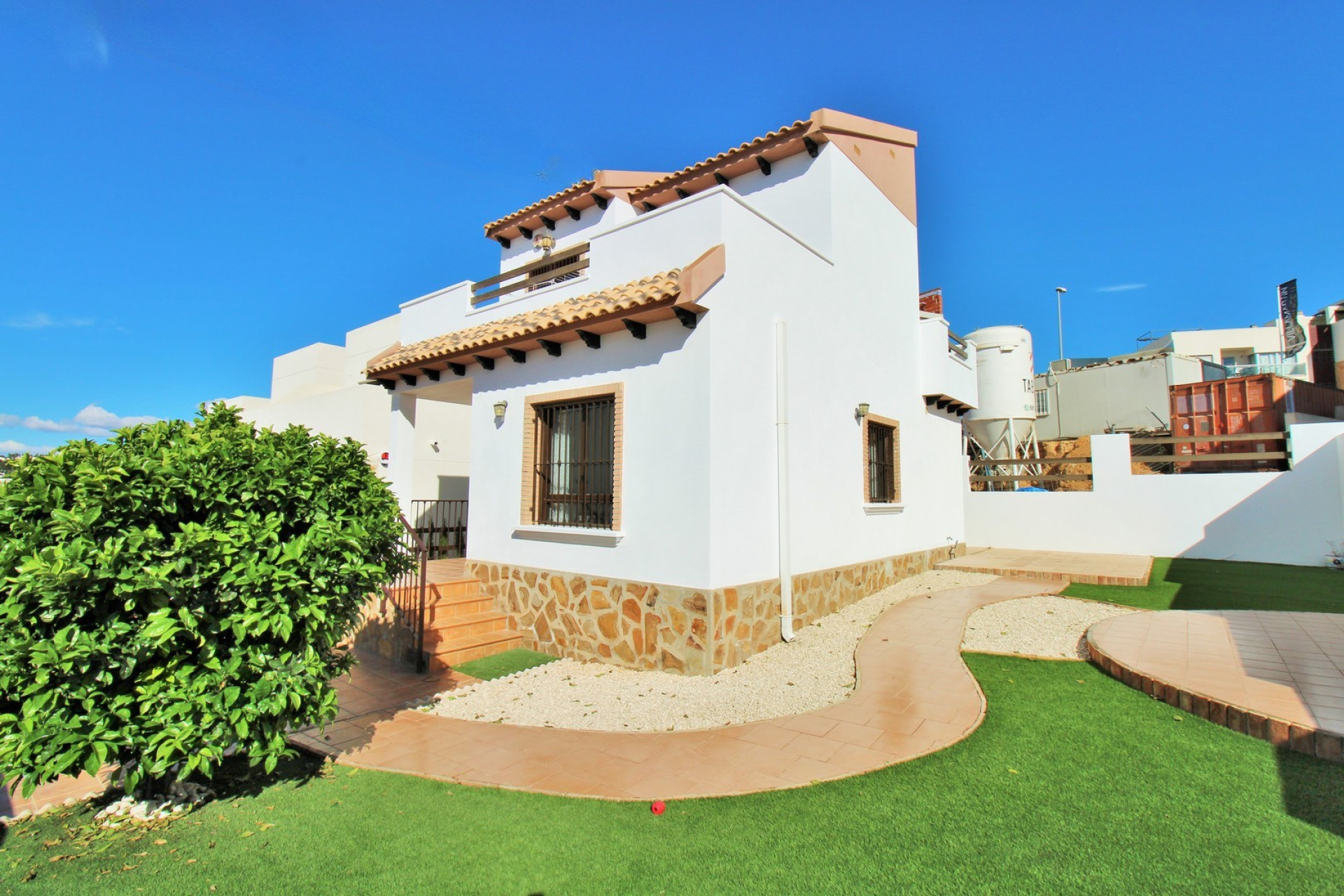 Resale - 3. Semi-detached house - Villamartin - Costa Blanca South