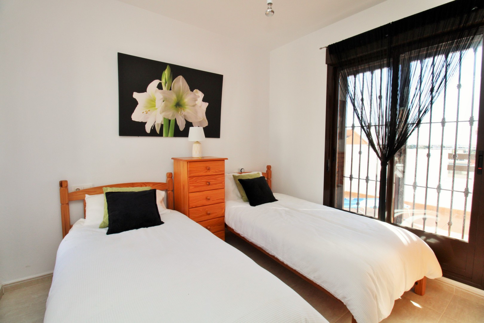 Resale - 3. Semi-detached house - Villamartin - Costa Blanca South