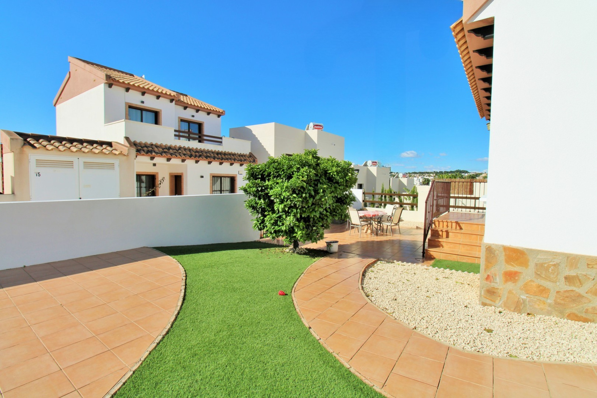 Resale - 3. Semi-detached house - Villamartin - Costa Blanca South