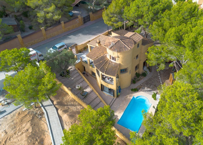 Resale - 3. Semi-detached house - Villamartin - Costa Blanca South