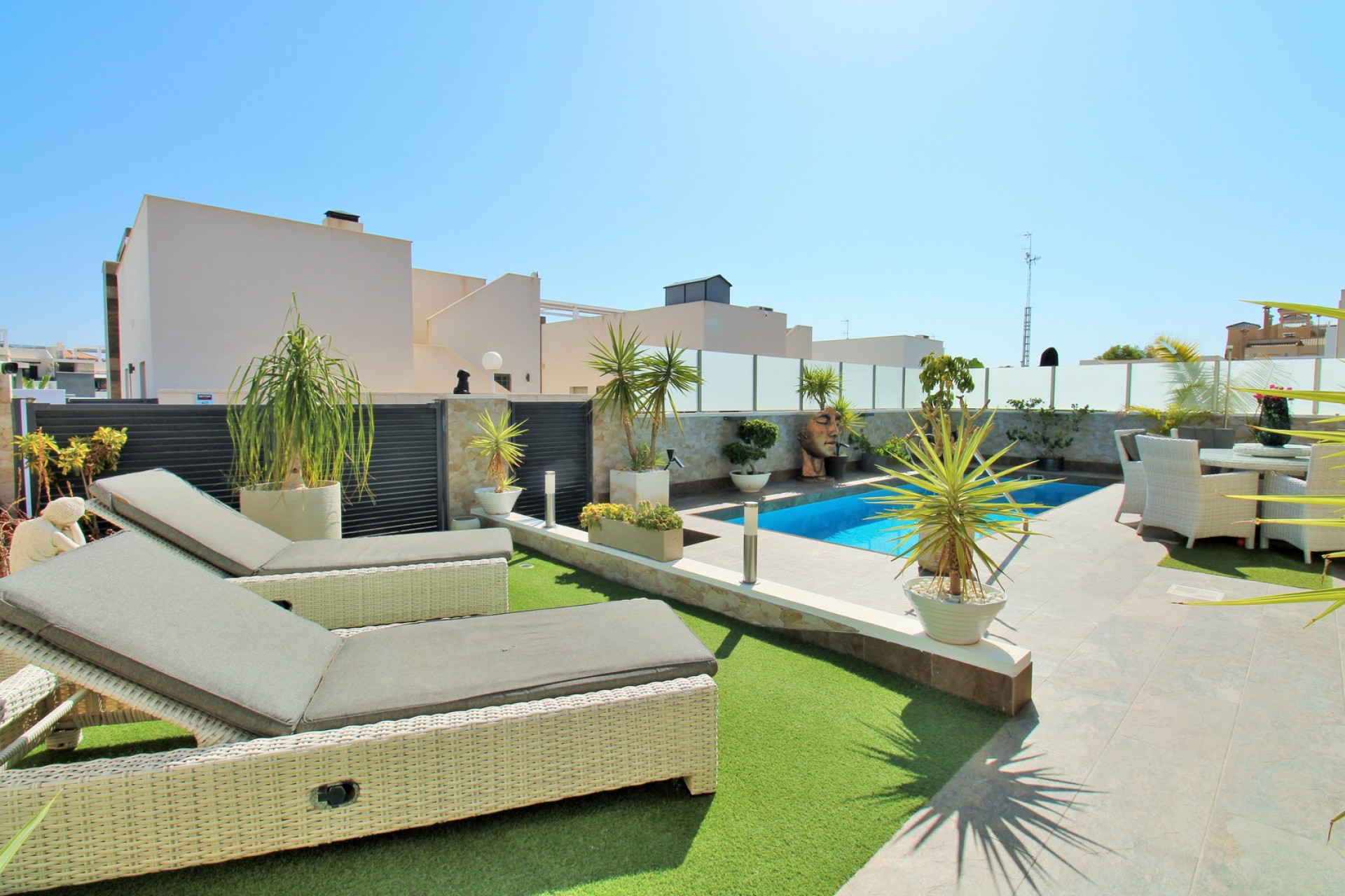 Resale - 3. Semi-detached house - Villamartin - Costa Blanca South