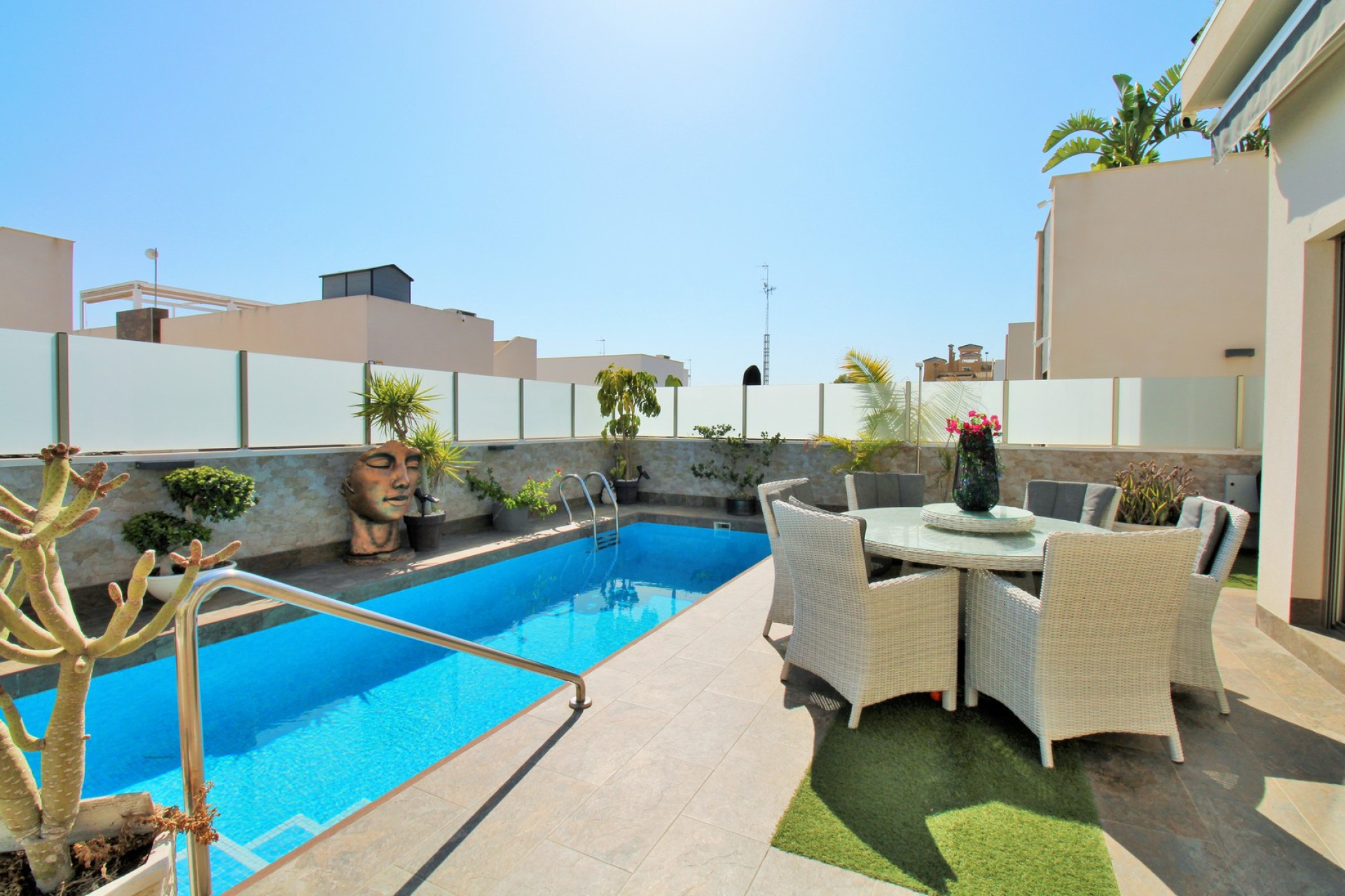 Resale - 3. Semi-detached house - Villamartin - Costa Blanca South