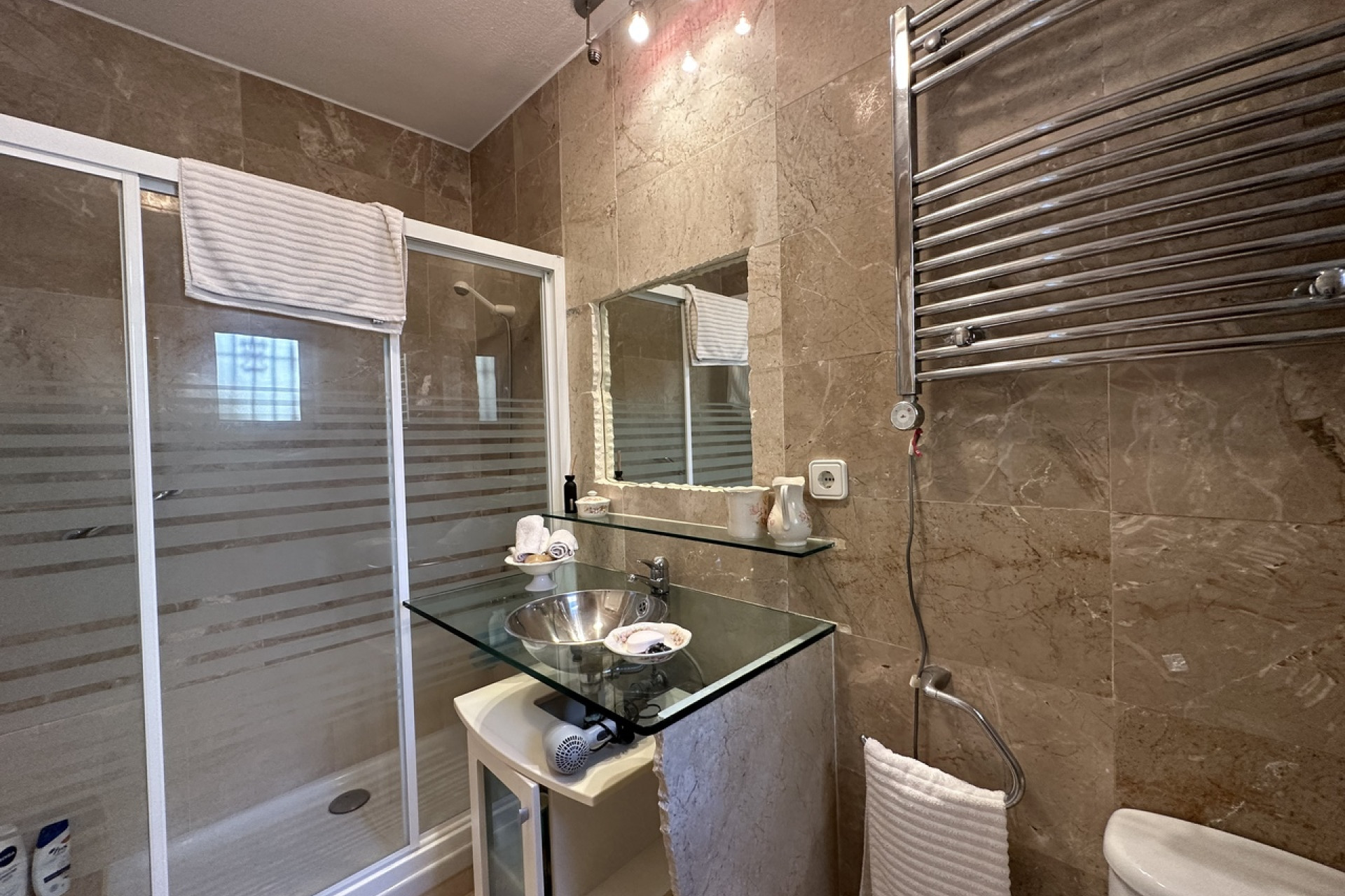 Resale - 3. Semi-detached house - Villamartin - Costa Blanca South