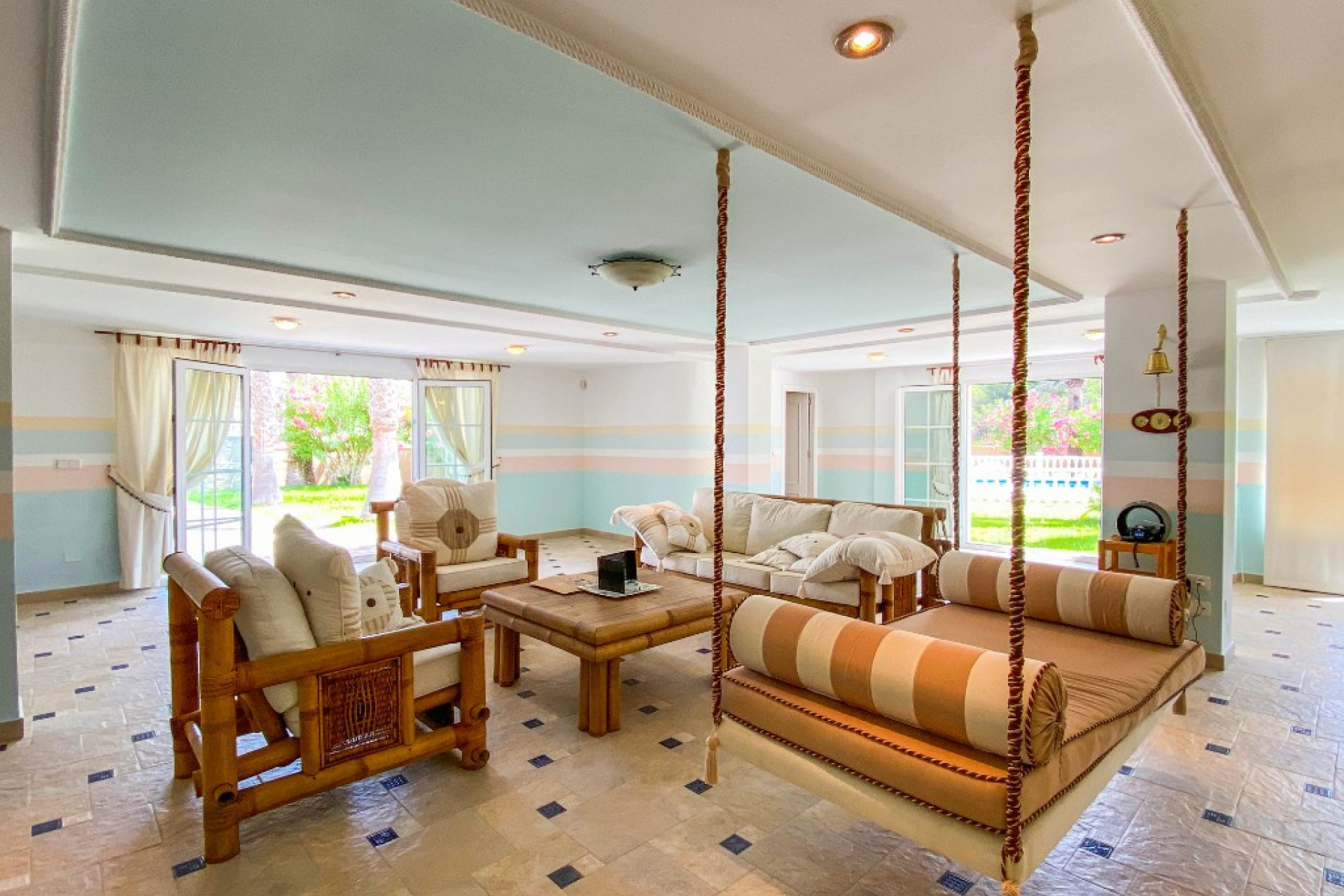 Resale - 3. Semi-detached house - Villamartin - Costa Blanca South