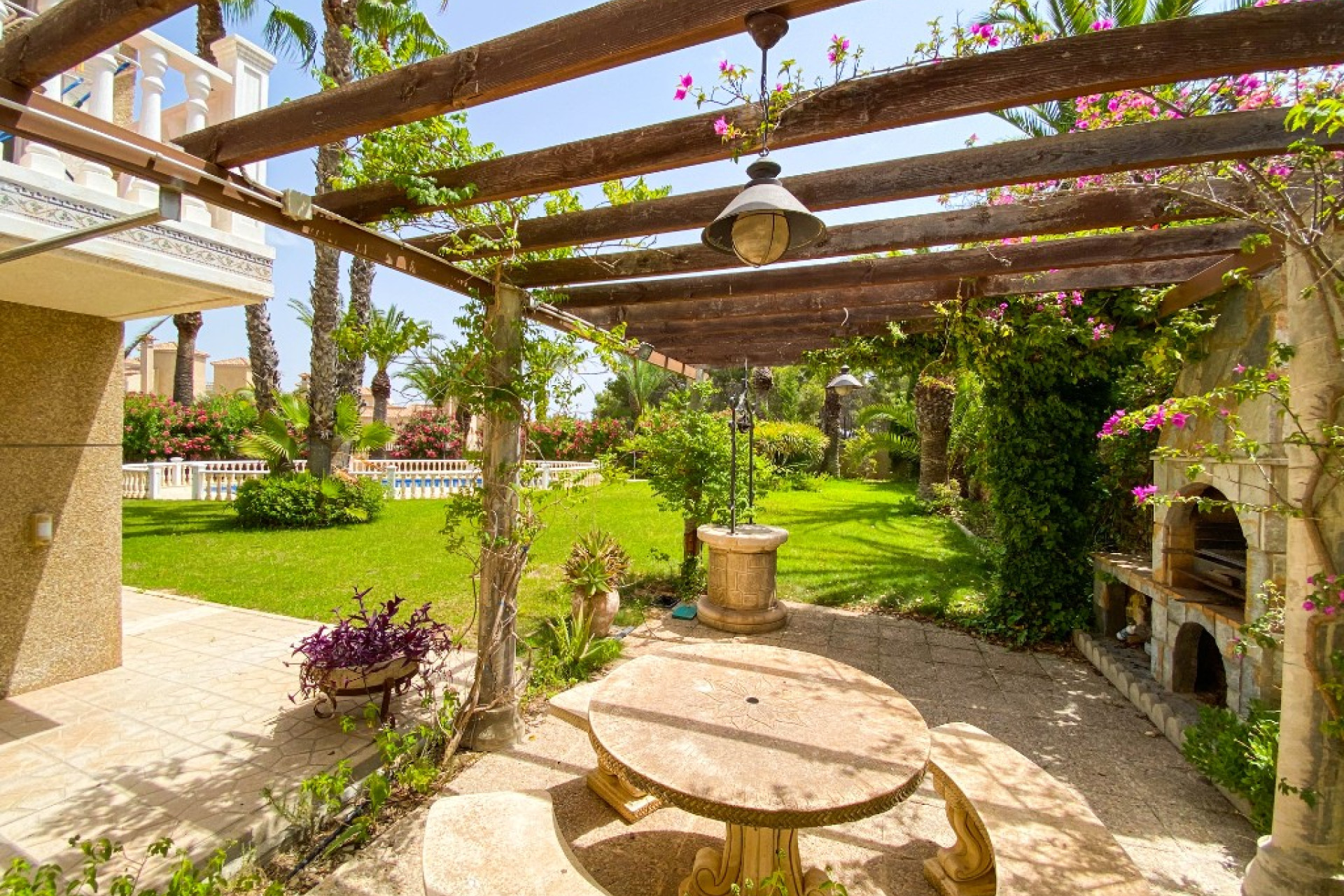 Resale - 3. Semi-detached house - Villamartin - Costa Blanca South