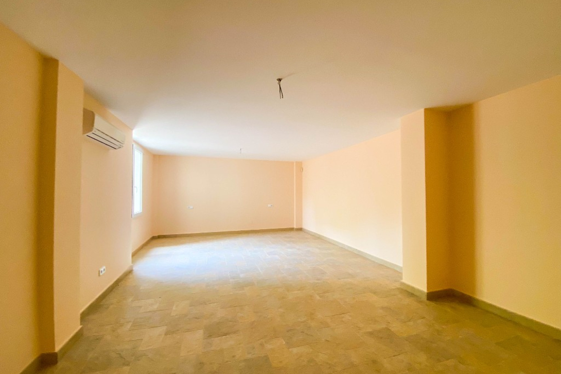 Resale - 3. Semi-detached house - Villamartin - Costa Blanca South