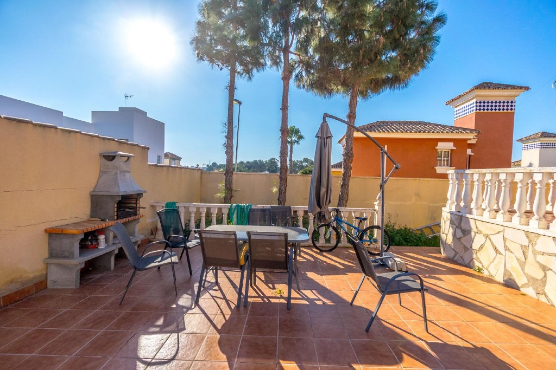 Resale - 3. Semi-detached house - Villamartin - Costa Blanca South