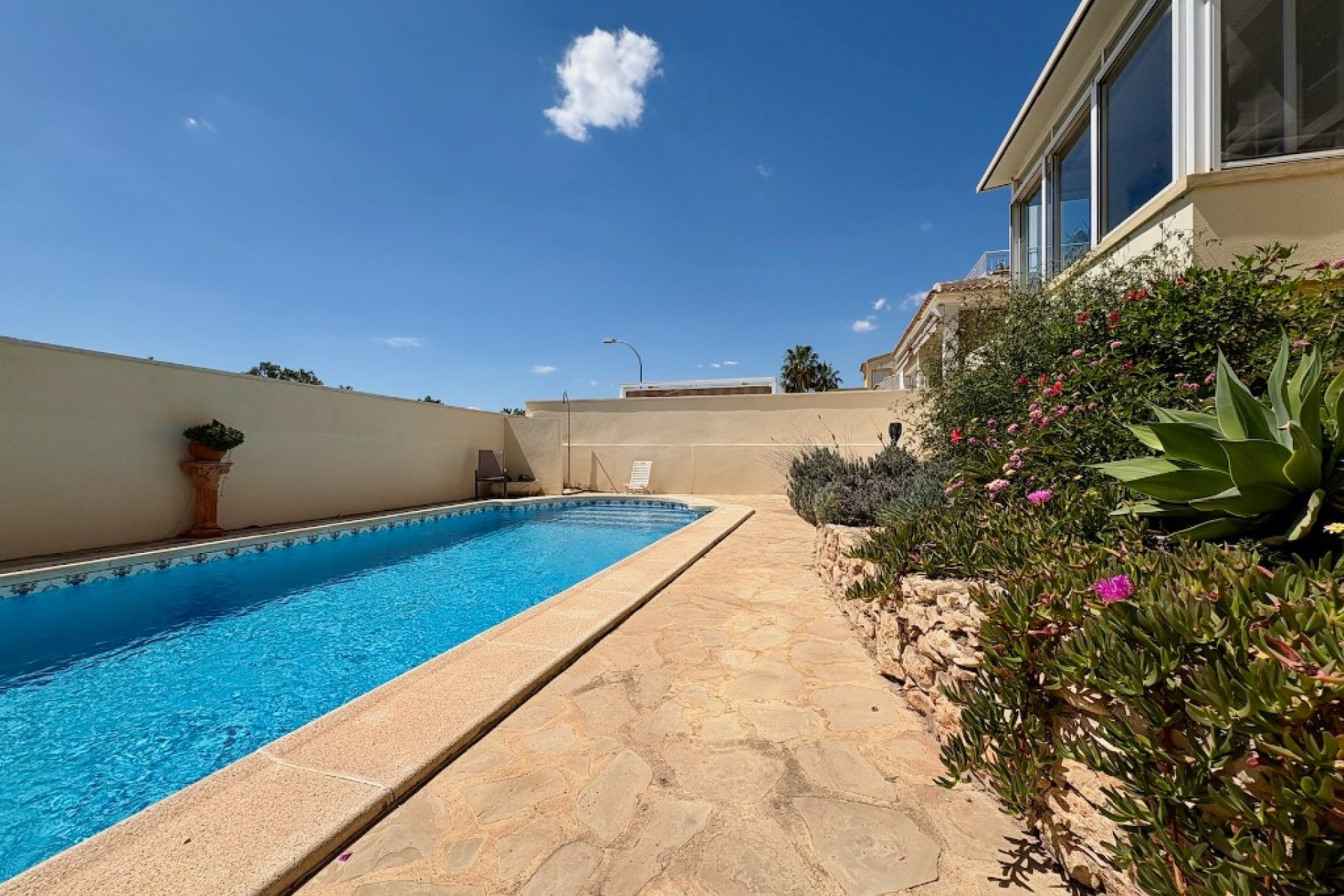 Resale - 3. Semi-detached house - Villamartin - Costa Blanca South