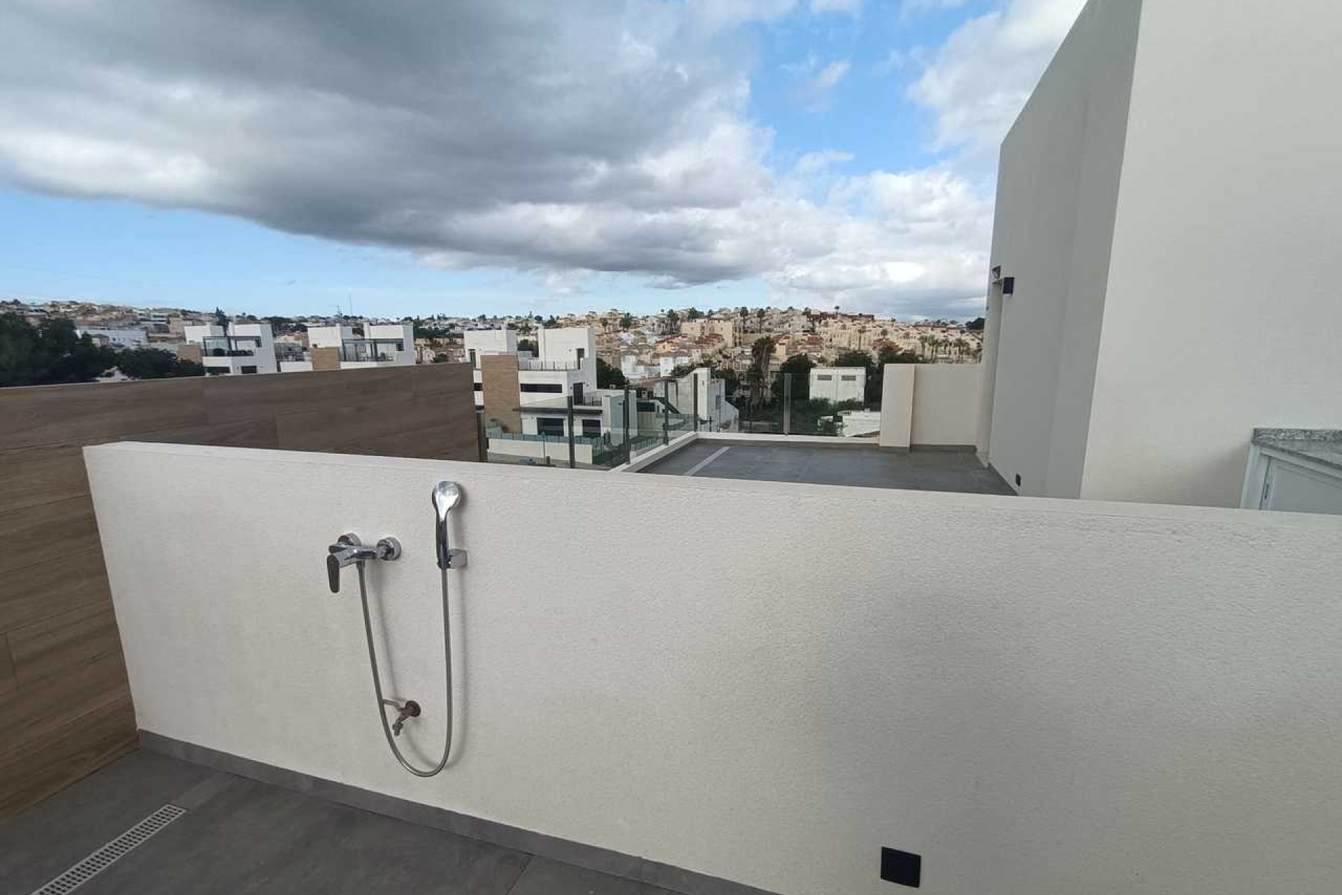 Resale - 3. Semi-detached house - Villamartin - Costa Blanca South
