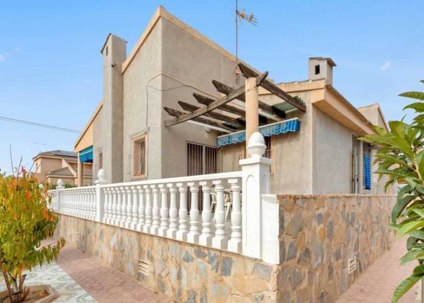 Resale - 3. Semi - Detached Villa - Torrevieja