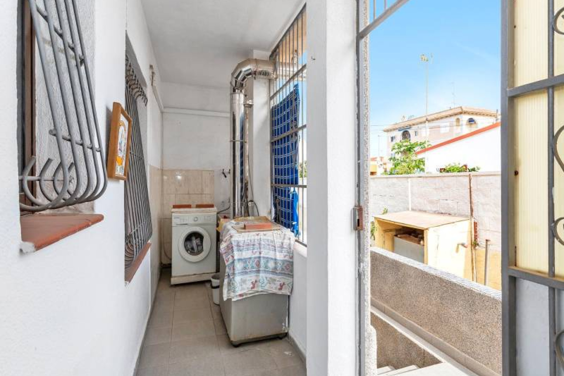 Resale - 3. Semi - Detached Villa - Torrevieja