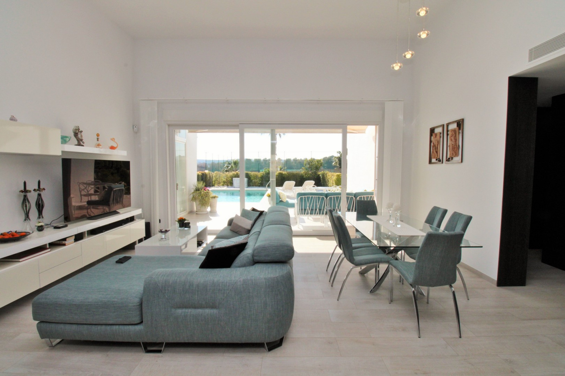 Resale - 4. House - Detached Villa - Algorfa - La Finca Golf